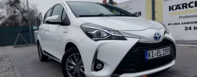TOYOTA Yaris 1.5 VVT-i (100 KM) Hybrid Automatic