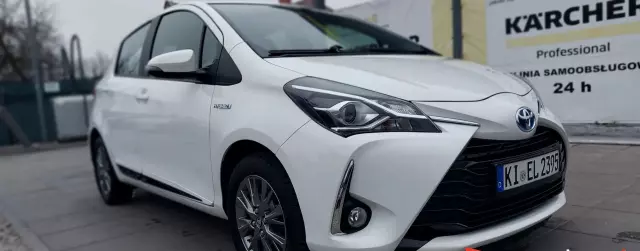 TOYOTA Yaris 1.5 VVT-i (100 KM) Hybrid Automatic