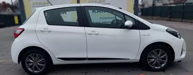 TOYOTA Yaris 1.5 VVT-i (100 KM) Hybrid Automatic