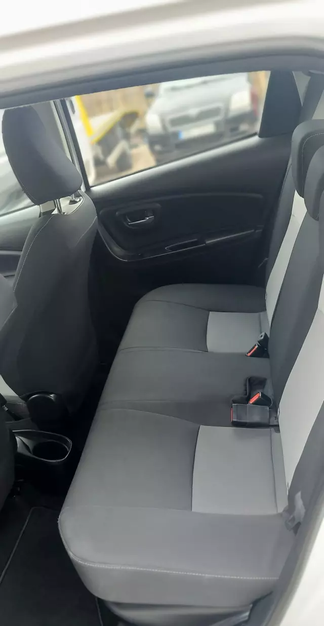 TOYOTA Yaris 1.5 VVT-i (100 KM) Hybrid Automatic