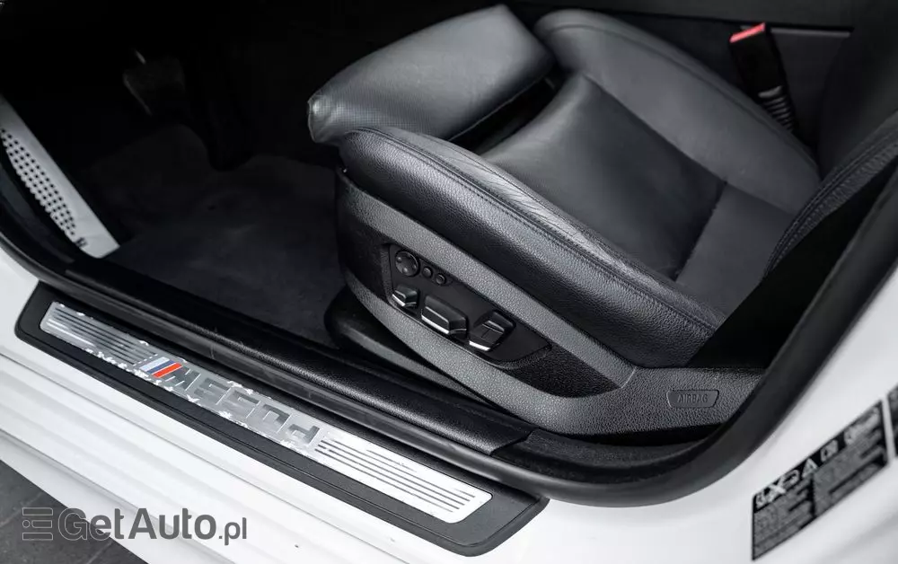 BMW Seria 5 M550d xDrive Touring Sport-Aut