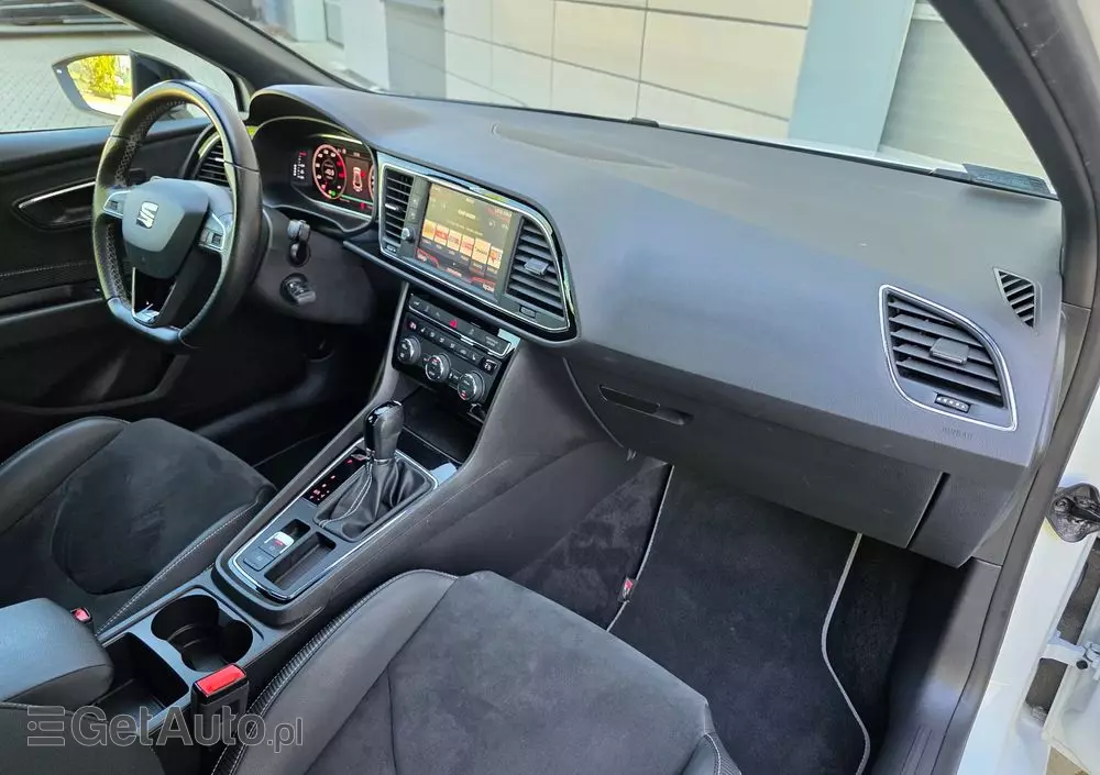 SEAT Leon ST 2.0 TSI Start&Stop DSG Cupra 300