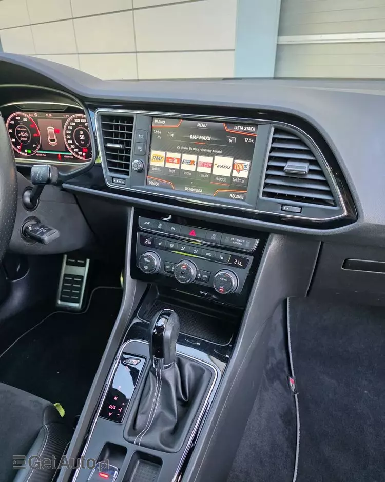 SEAT Leon ST 2.0 TSI Start&Stop DSG Cupra 300