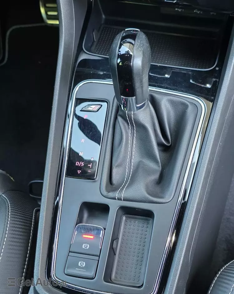 SEAT Leon ST 2.0 TSI Start&Stop DSG Cupra 300