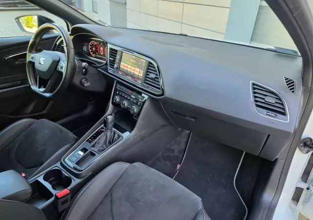 SEAT Leon ST 2.0 TSI Start&Stop DSG Cupra 300