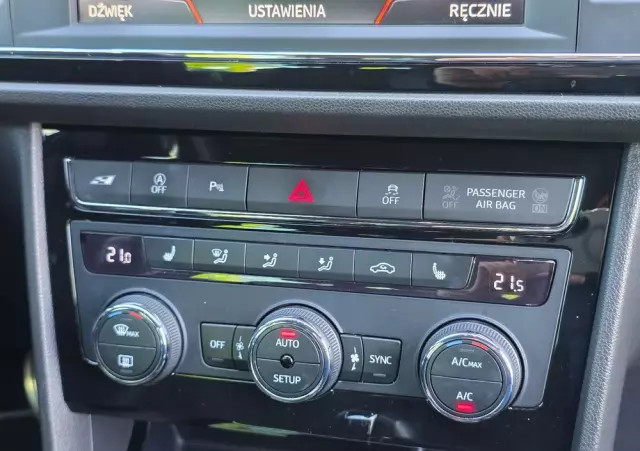 SEAT Leon ST 2.0 TSI Start&Stop DSG Cupra 300