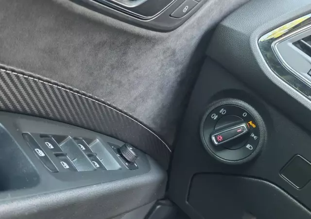 SEAT Leon ST 2.0 TSI Start&Stop DSG Cupra 300