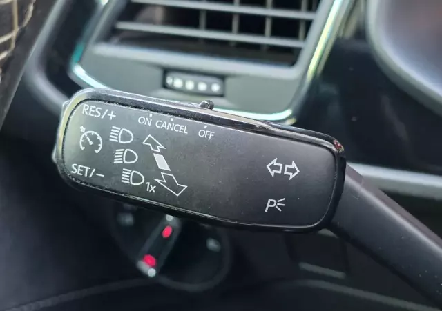 SEAT Leon ST 2.0 TSI Start&Stop DSG Cupra 300