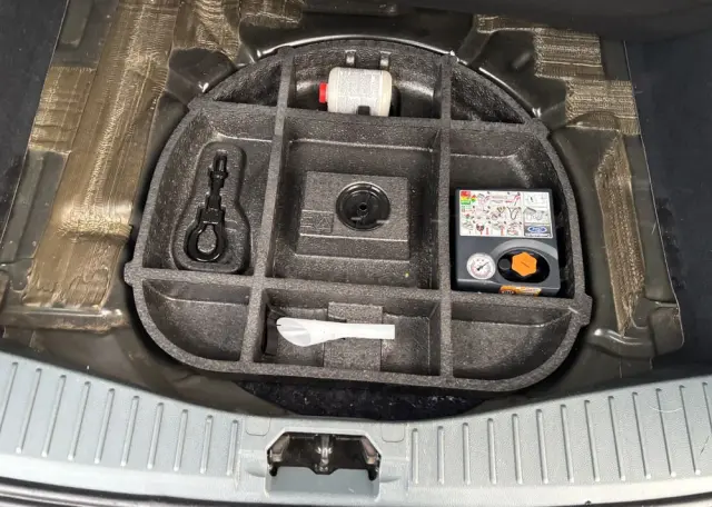 FORD C-MAX 1.0 EcoBoost Start-Stopp-System SYNC Edition