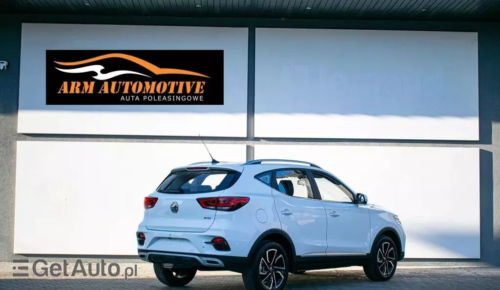 MG ZS 
