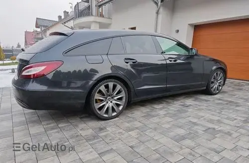 MERCEDES-BENZ CLS 