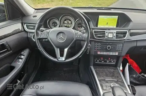MERCEDES-BENZ Klasa E 