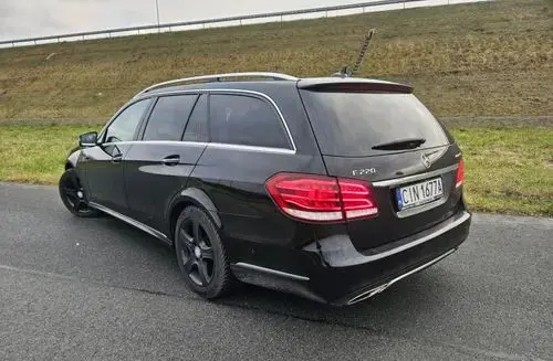 MERCEDES-BENZ Klasa E 