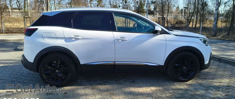 PEUGEOT 3008 1.2 PureTech Allure S&S EAT6