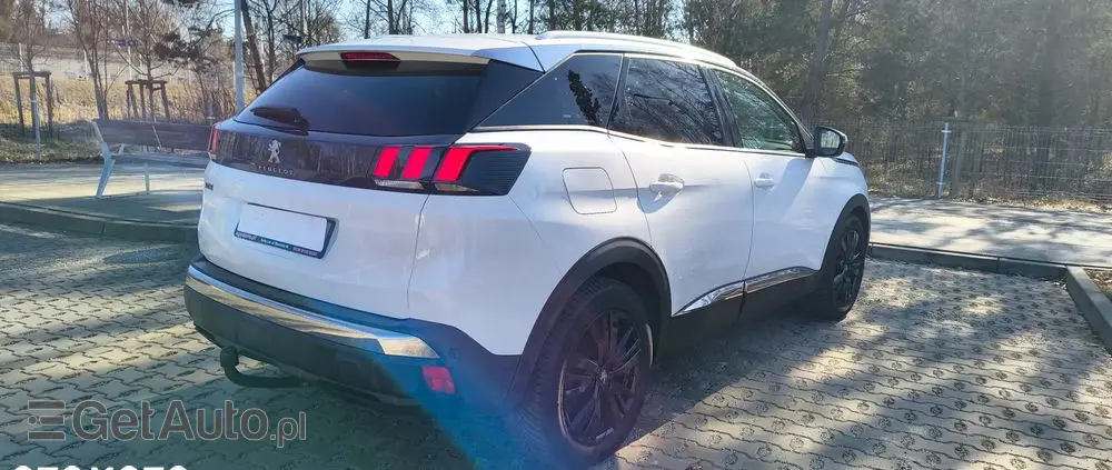 PEUGEOT 3008 1.2 PureTech Allure S&S EAT6