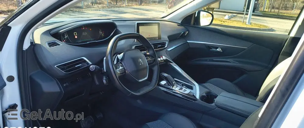 PEUGEOT 3008 1.2 PureTech Allure S&S EAT6