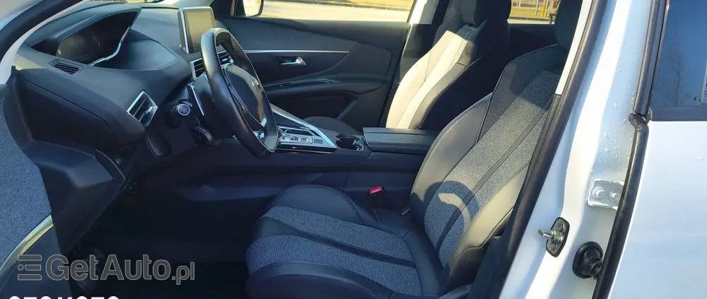 PEUGEOT 3008 1.2 PureTech Allure S&S EAT6