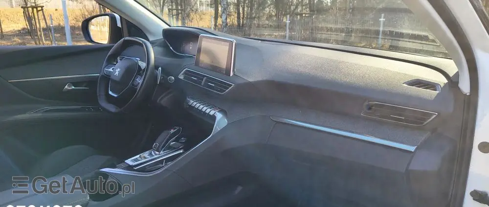 PEUGEOT 3008 1.2 PureTech Allure S&S EAT6