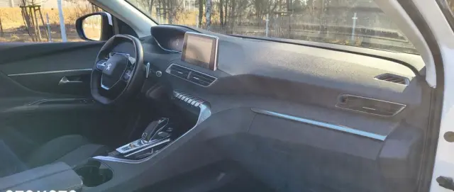 PEUGEOT 3008 1.2 PureTech Allure S&S EAT6