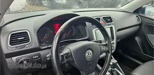 VOLKSWAGEN Eos 