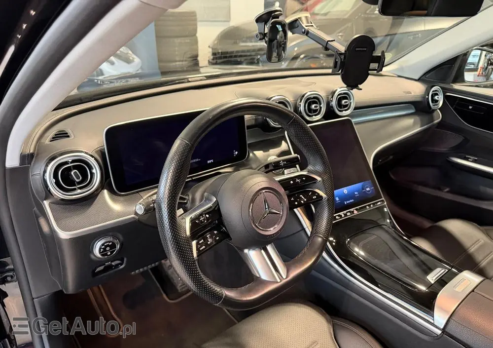 MERCEDES-BENZ Klasa C 300 e 9G-TRONIC AMG Line