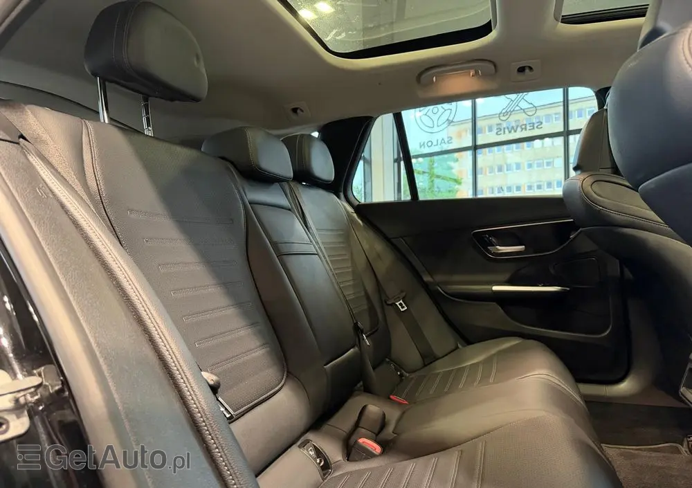 MERCEDES-BENZ Klasa C 300 e 9G-TRONIC AMG Line