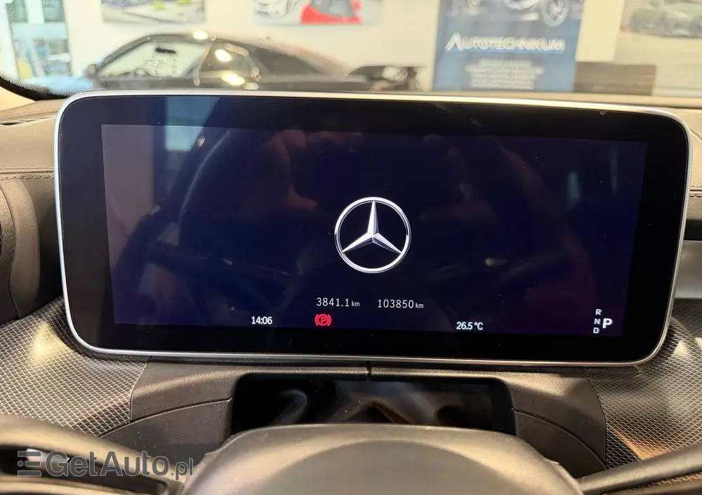 MERCEDES-BENZ Klasa C 300 e 9G-TRONIC AMG Line