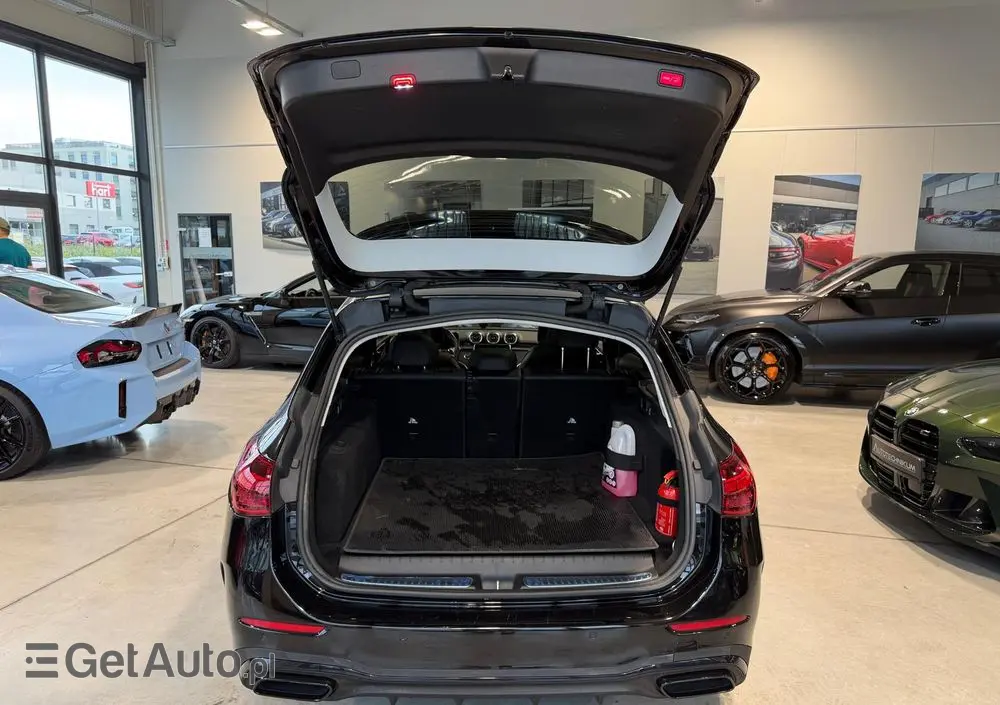 MERCEDES-BENZ Klasa C 300 e 9G-TRONIC AMG Line