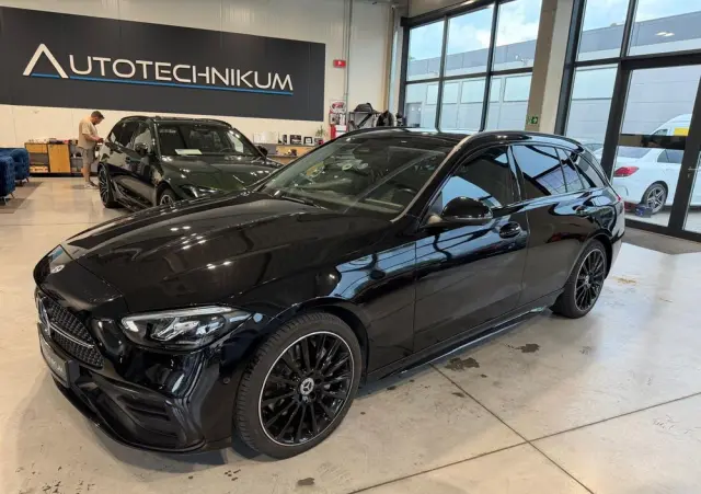MERCEDES-BENZ Klasa C 300 e 9G-TRONIC AMG Line