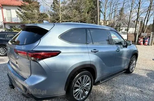 TOYOTA Highlander 