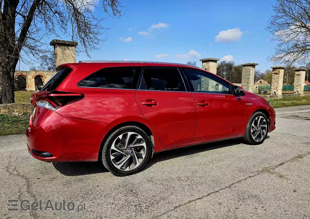 TOYOTA Auris 1.8 VVT-i Hybrid Automatik Life Plus