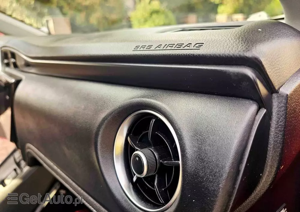 TOYOTA Auris 1.8 VVT-i Hybrid Automatik Life Plus