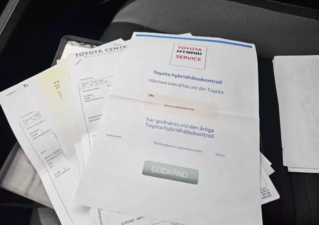 TOYOTA Auris 1.8 VVT-i Hybrid Automatik Life Plus