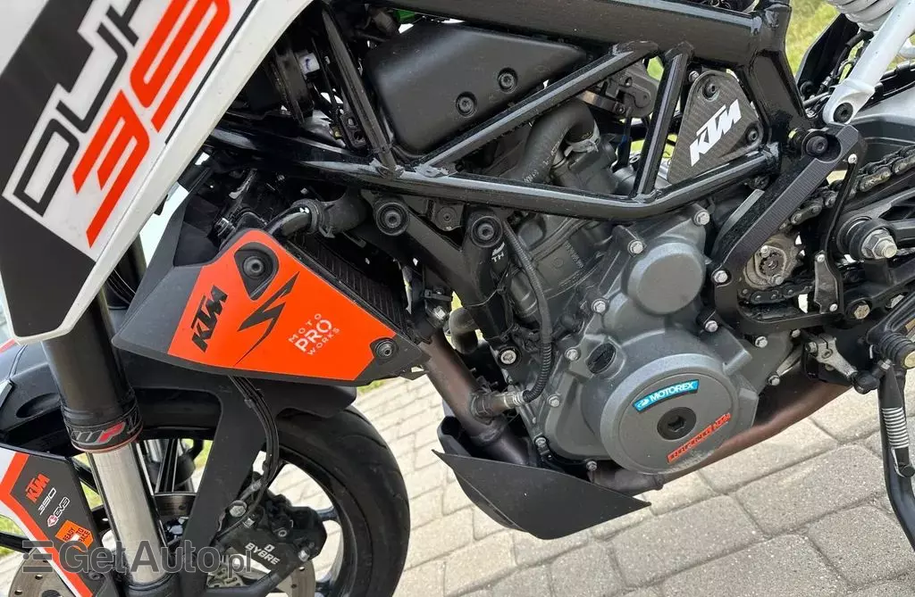 KTM 390 Duke 
