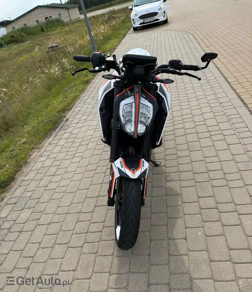 KTM 390 Duke 