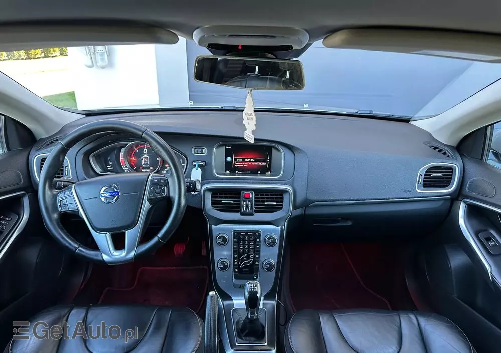 VOLVO V40 D2 Ocean Race