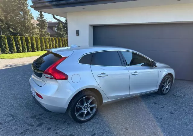 VOLVO V40 D2 Ocean Race
