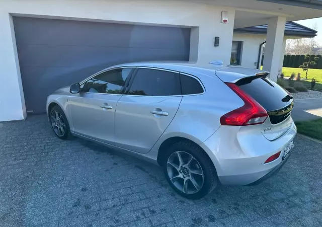 VOLVO V40 D2 Ocean Race