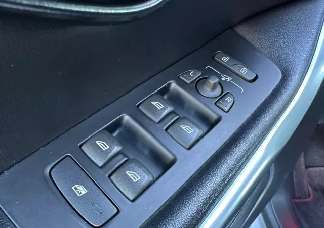 VOLVO V40 D2 Ocean Race