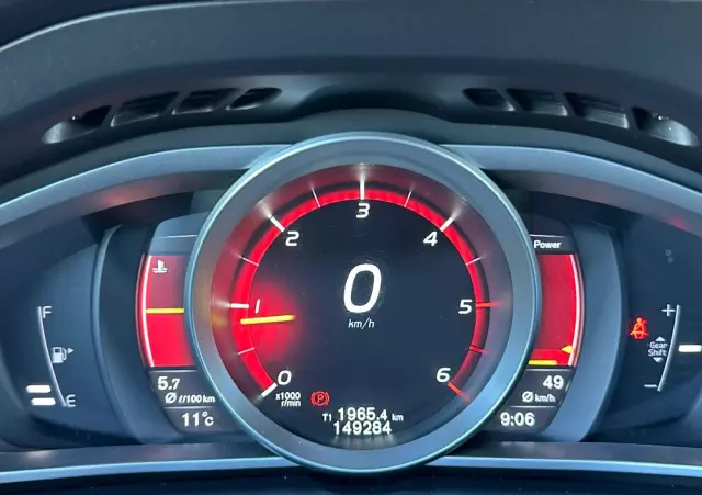 VOLVO V40 D2 Ocean Race