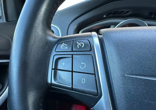 VOLVO V40 D2 Ocean Race