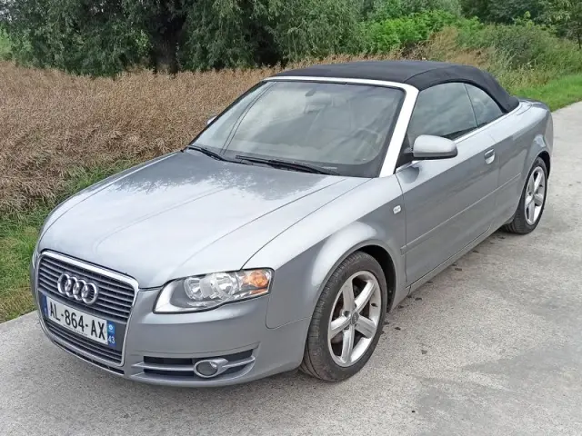 AUDI A4 