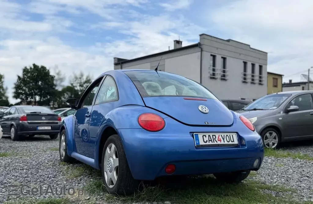 VOLKSWAGEN New Beetle 