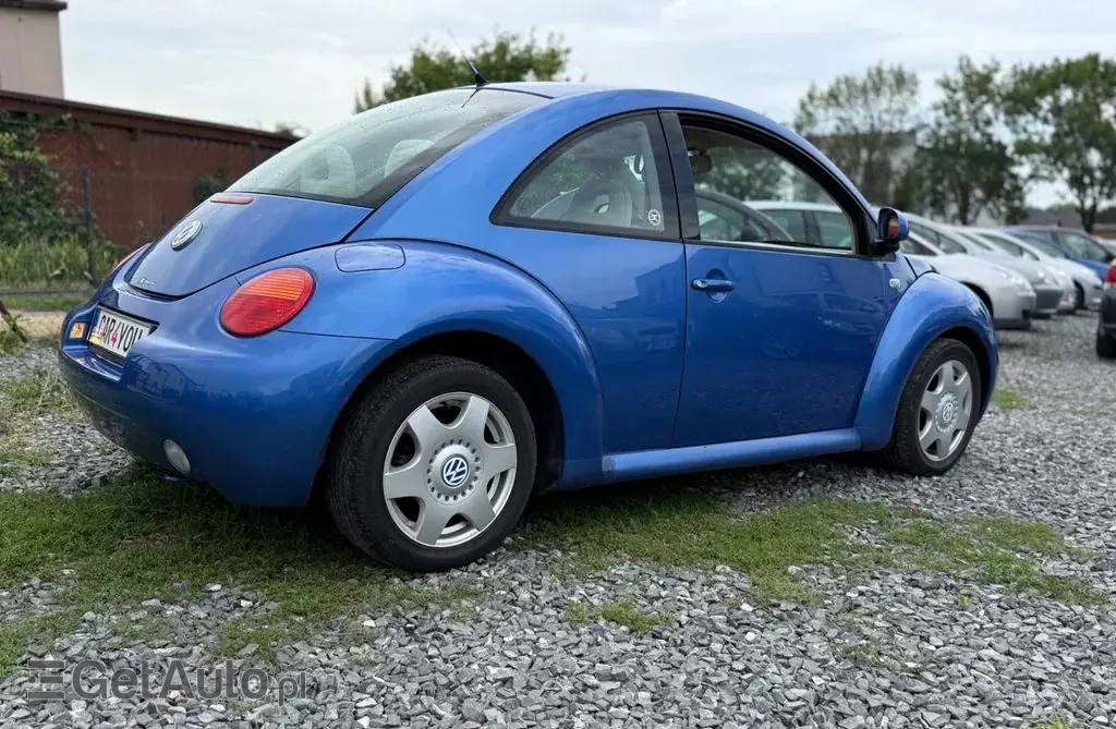 VOLKSWAGEN New Beetle 
