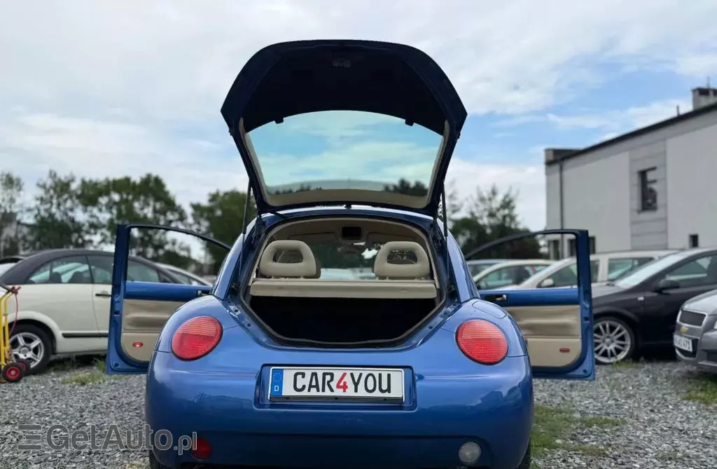 VOLKSWAGEN New Beetle 