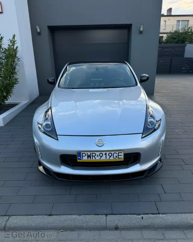 NISSAN 370 Z 
