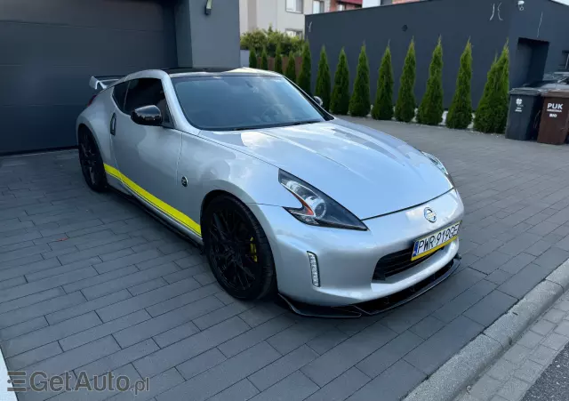 NISSAN 370 Z 