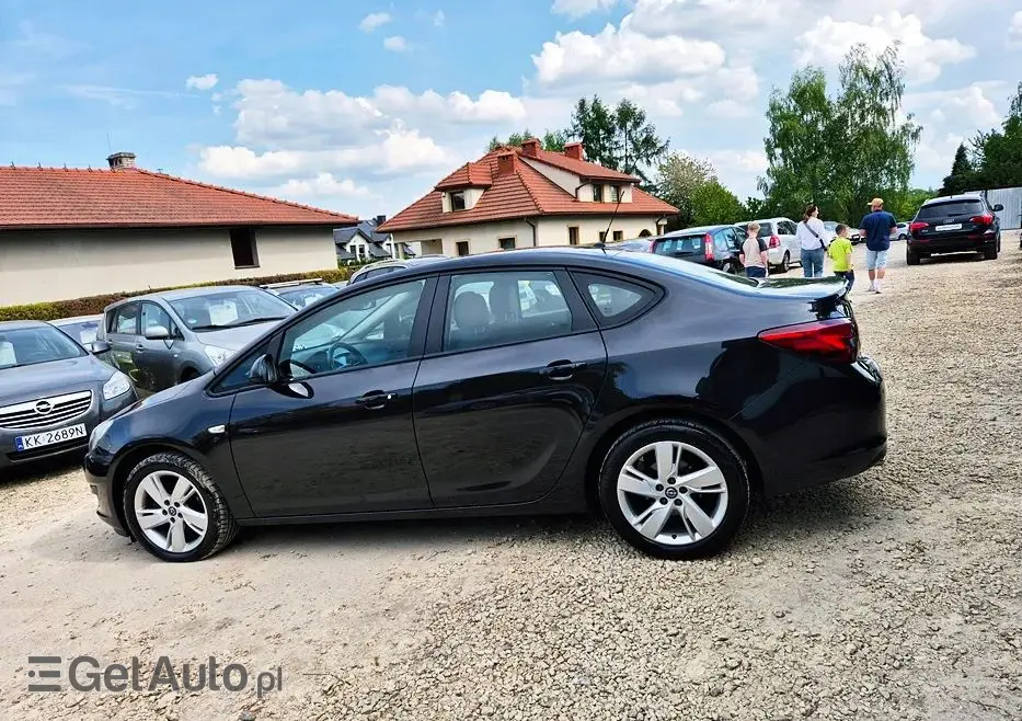 OPEL Astra IV 1.4 T Business EU6