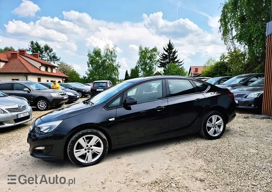 OPEL Astra IV 1.4 T Business EU6