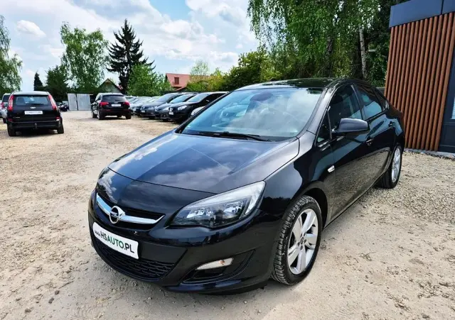 OPEL Astra IV 1.4 T Business EU6